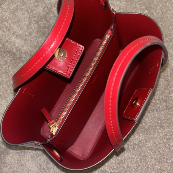 Tory Burch Blake Red Patent Leather small tote bag - Picture 7 of 14